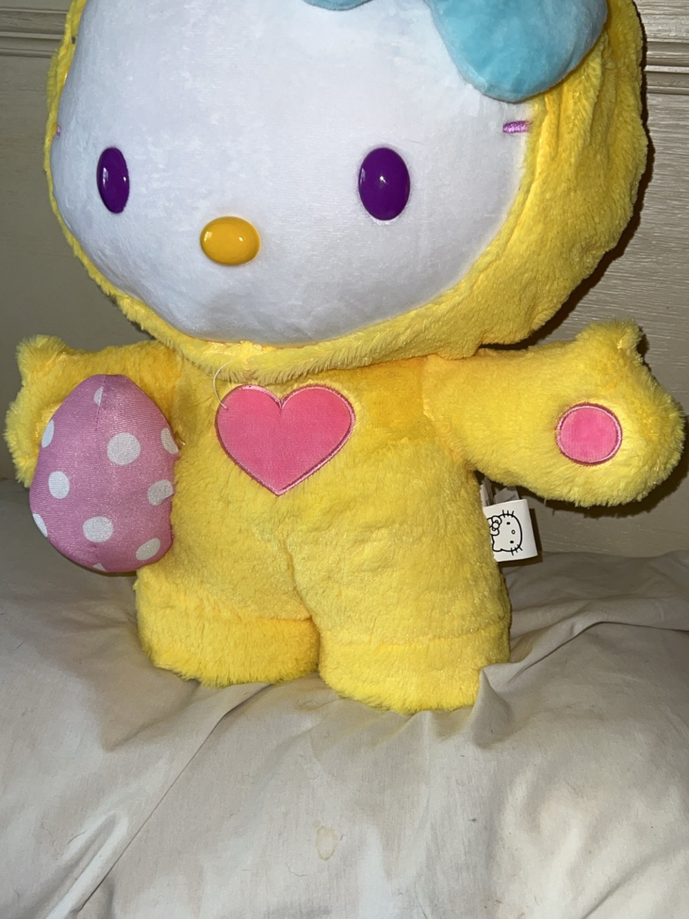 NWOT HELLO KITTY SANRIO 20" Yellow Easter Bunny Door Greeter Pastel Blue Bow